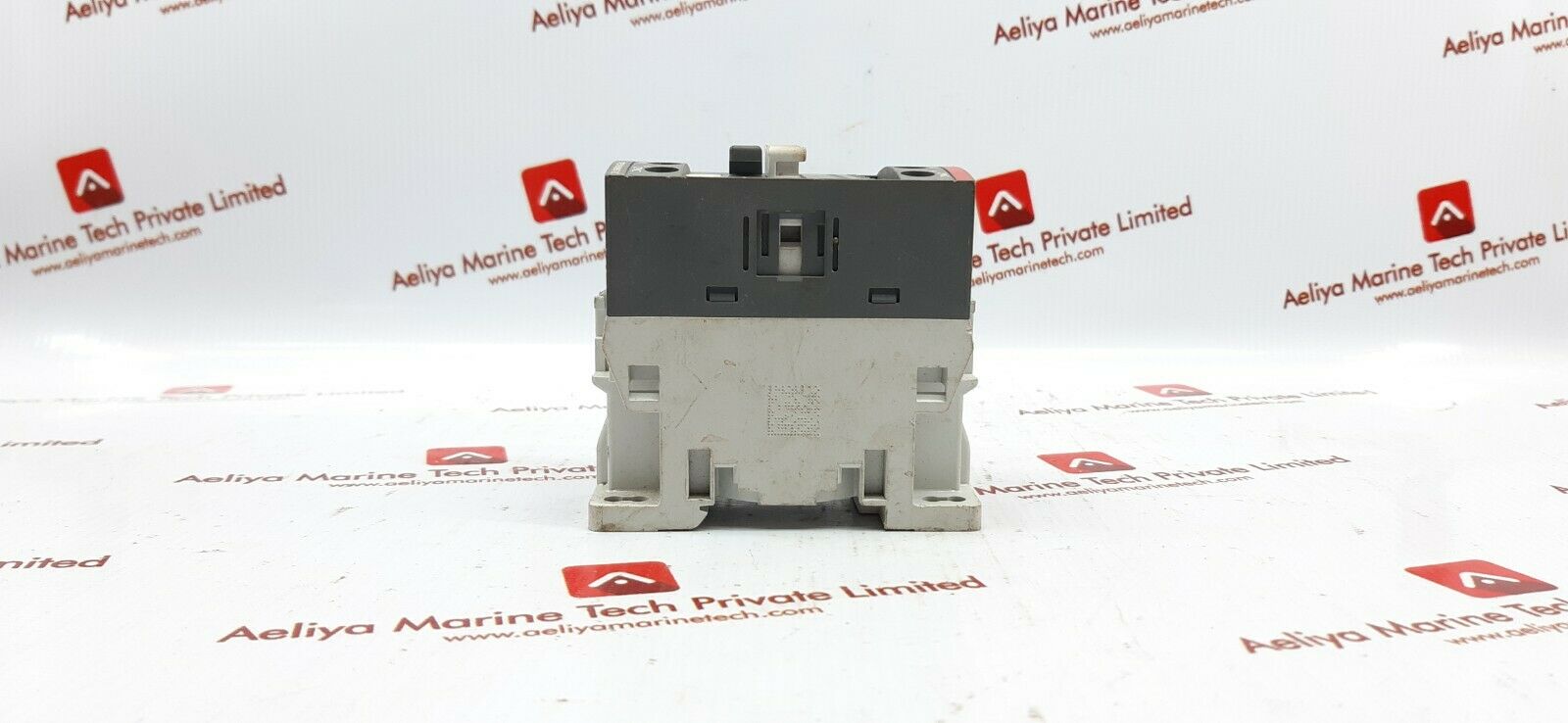 Abb af16-30-01-13 contactor 100-250v50/60hz-dc