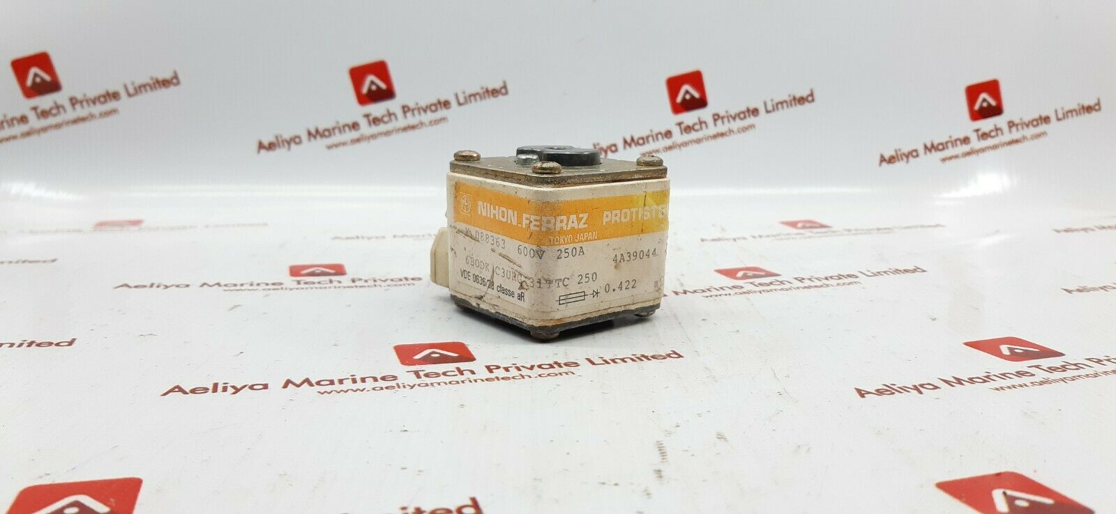 Nihon ferraz x088363 fuse 600v 250a