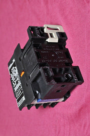 Telemecanique Ca2 Dn40M7 Control Relay 10A 750V