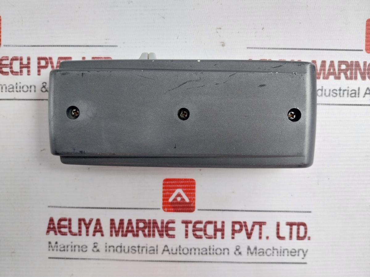 3 In/1 Out Av Selector Brand In G&Bl - 140 Gm