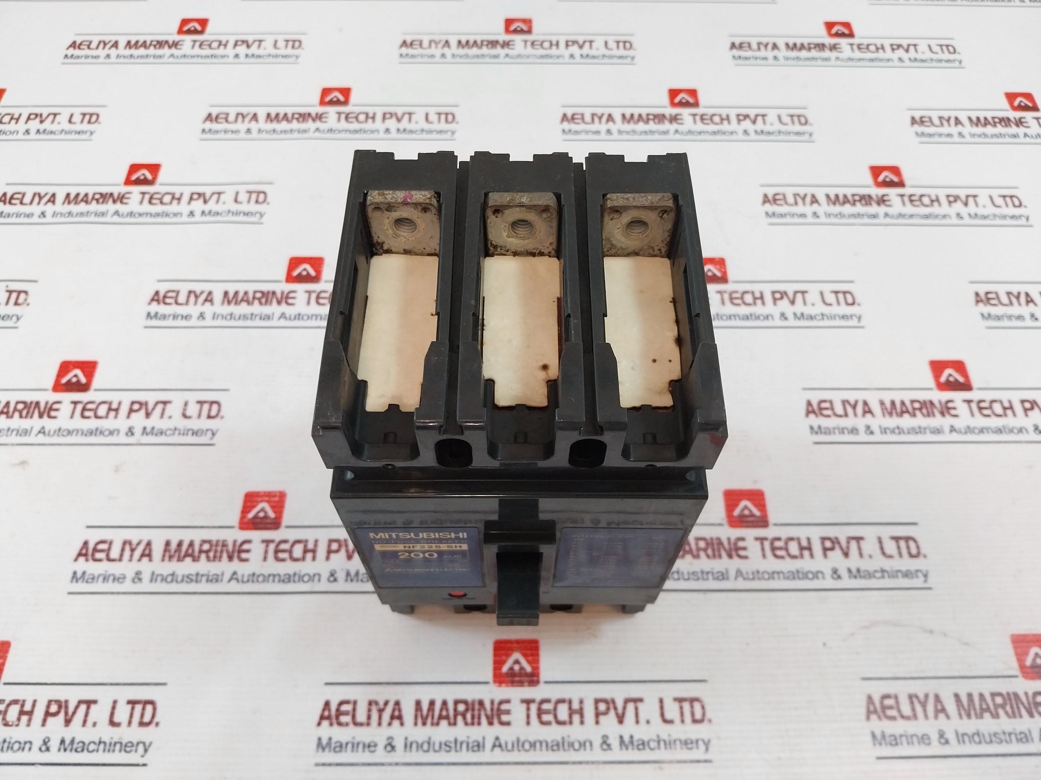 Mitsubishi Electric Nf225-sh 200Amp No-fuse Breaker 3Pole 660V
