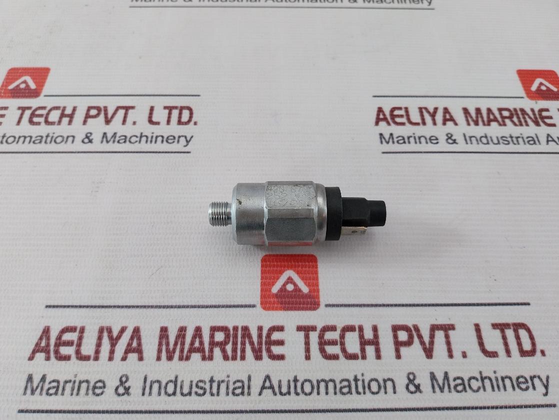 420 070 252 11 Pressure Switch Flat Connector