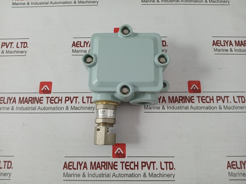 522-d2G4-Terminal-Junction-Box-Ito-Denki-209062-1