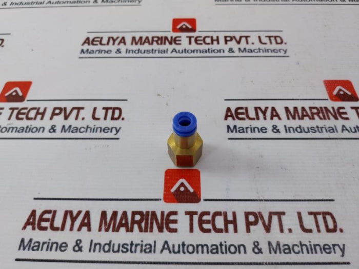 6071652 Tube Straight Union Female Adapter Connector 1/4Bspt-6Mm