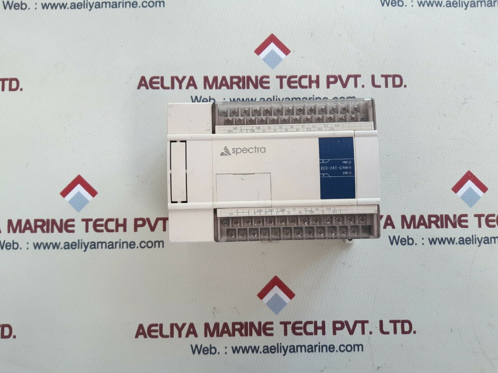 Spectra xc3-24t-c programmable controller dc22~26v