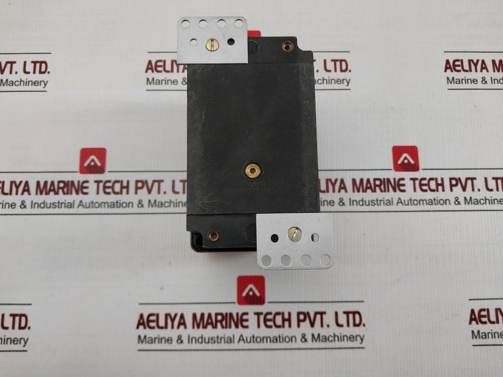 8510/141-03-606-040 Auxiliary Contactor Brand R. Stahl 6a 500v 50/60hz