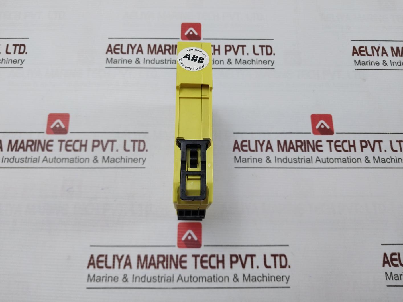 Abb 2Tla010052R0400 Sentry Ssr32 Safety Relay 0.5S Ip20