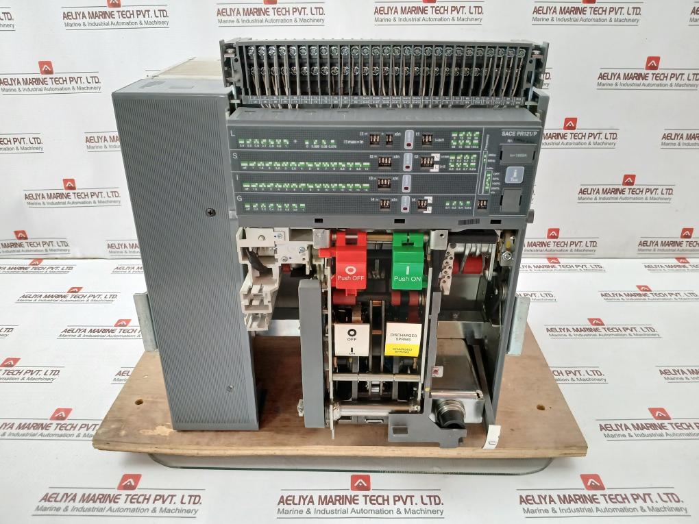 Abb Sace E1N 16 Sace Emax Circuit Breaker 400V Ac 3A Bm46102200 ~50-60 Hz
