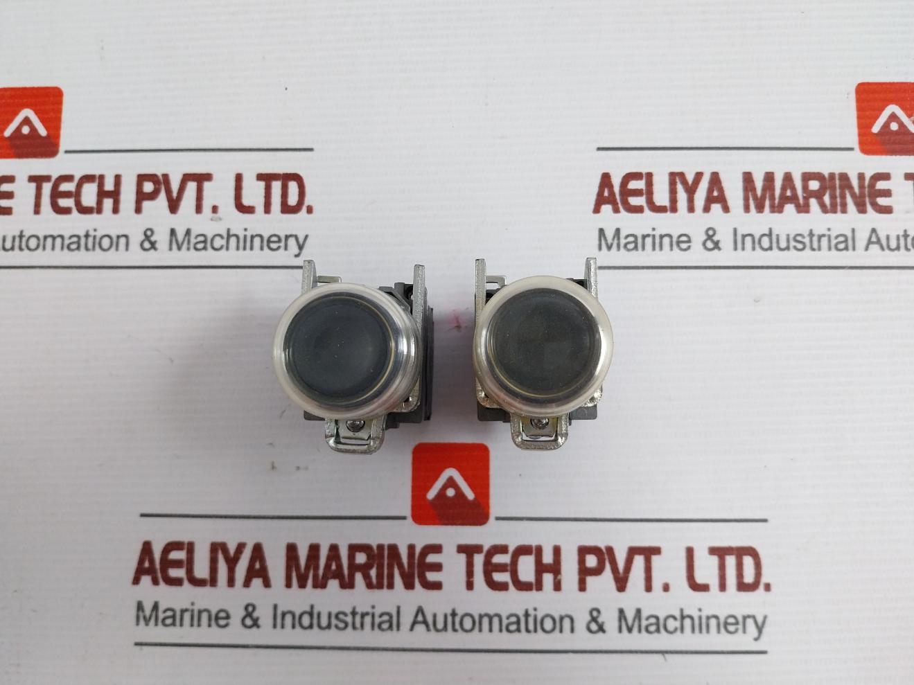 Ac15 240v 3a Schneider Electric Zbe-102 Push Button/E-Stop Unit