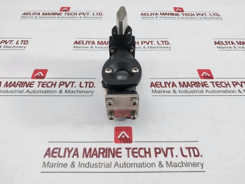 Amot-Pneumatic-Space-Saver-Indicating-Relay-2400m-In-New-1