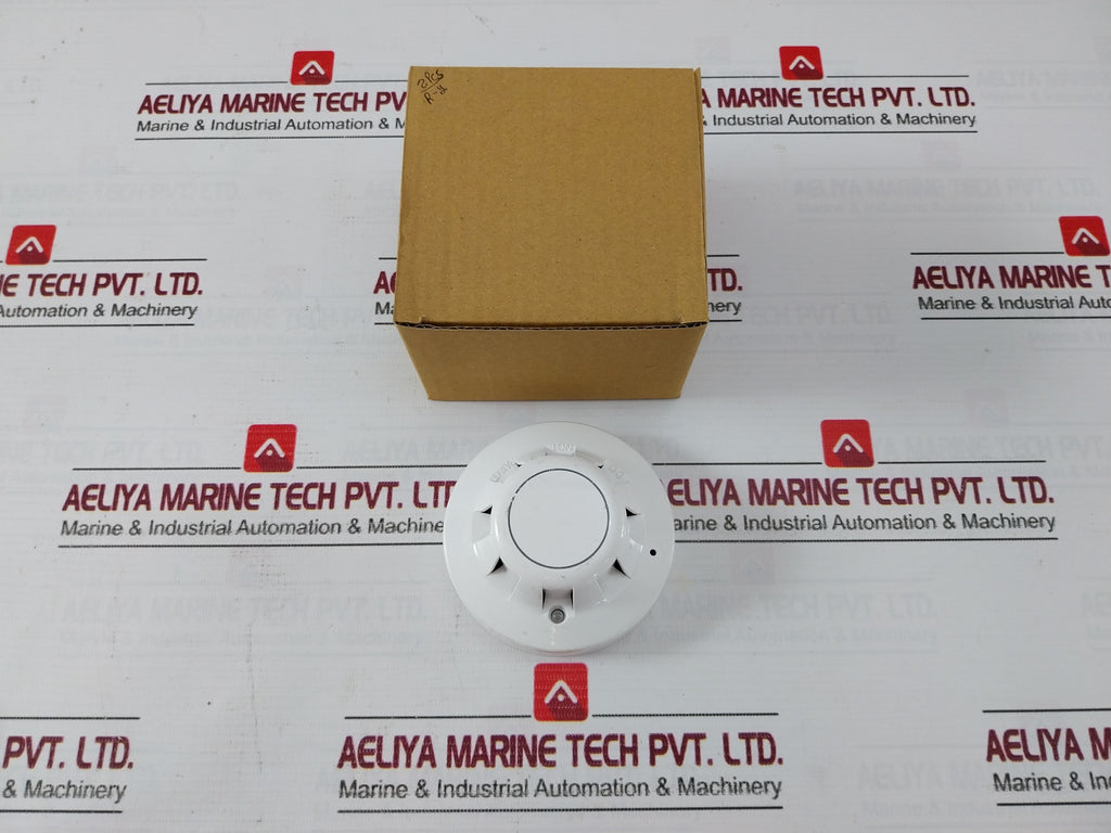 Apollo 55000-316 Apo Optical Smoke Detector 9 To 33 Vdc – Aeliya Marine