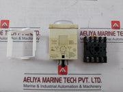Autonics At8N Multi-function Analog Timer W/ Base 0-5 Sec 250Vac 100-240Vac