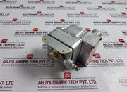 Barksdale Dpd1T-h18 Diaphragm Differential Switch 60 Psi 4.14 Bar