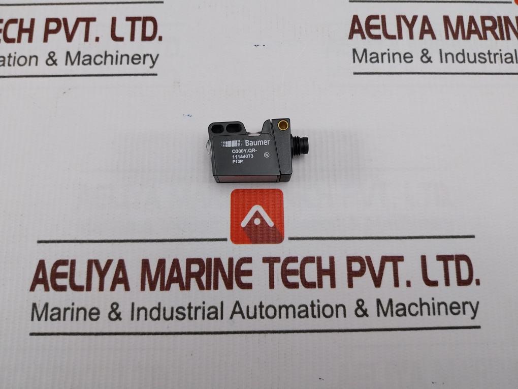 Baumer O300Y.Qr-11144073 Photoelectric Sensor -25 ... +60°C 40Ma 3.5M 10-30 Vdc