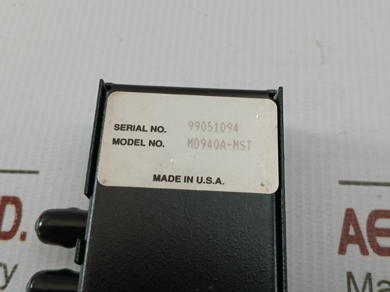 Black Box Fiber Driver Media Converter With Power Supply Md940ae-Mst