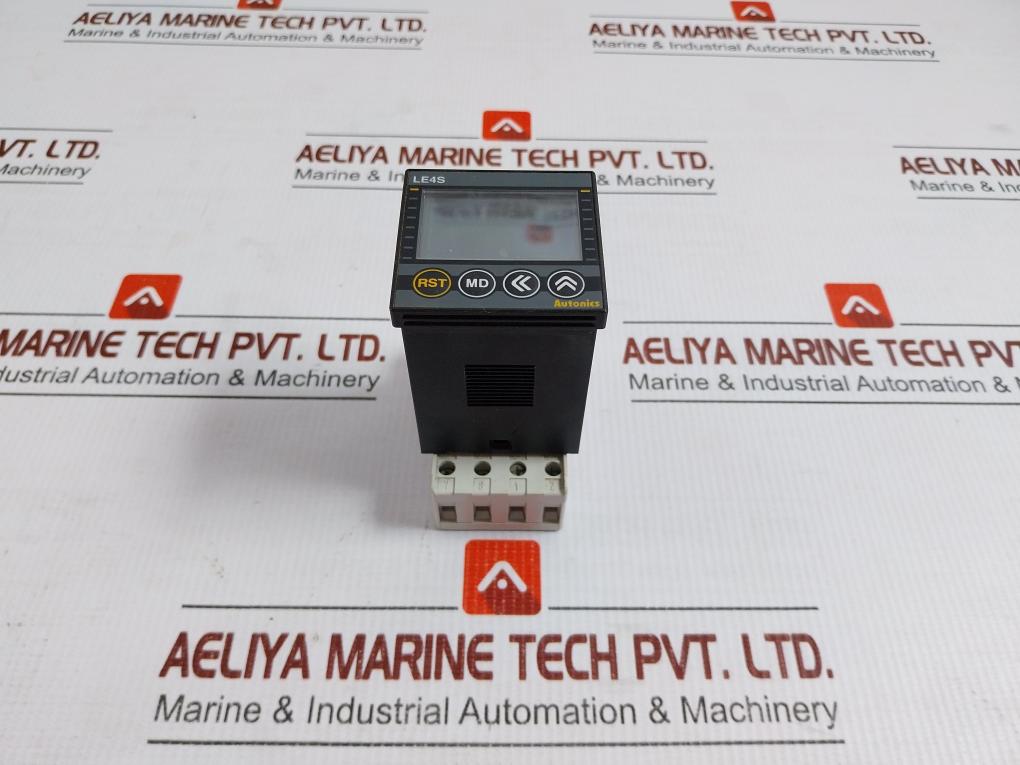 By Autonics  250vac 5a Lcd Display Digital Timer Le4s Used