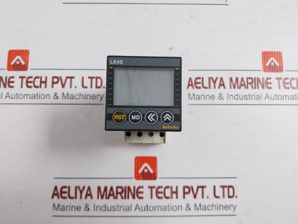 By Autonics  250vac 5a Lcd Display Digital Timer Le4s Used