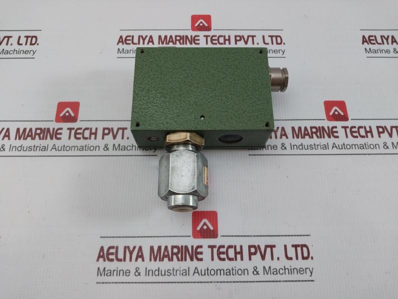 By Herion Pressure Switch 63 Bar In New Condition 08073 00