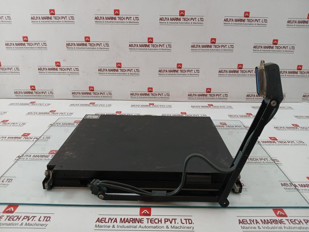 C8ebf3c800 Server Control Lcd Monitor By Rextron