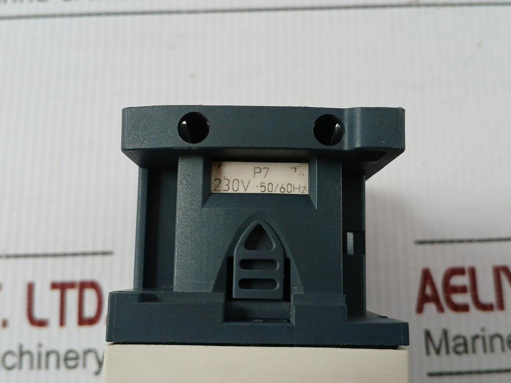Cad32 Control Relay 690v/10a Telemecanique