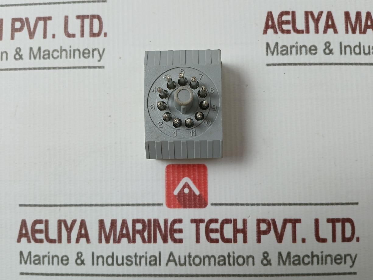 Comat Ct3-a30/L Time Relay 20–65Vac 0.2–3S 2–30Min