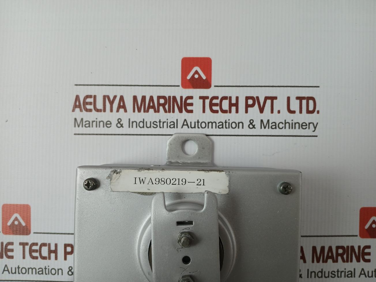 Condition Used Iw A980219-21 Elevator Limit Switch - 1.410 Kg