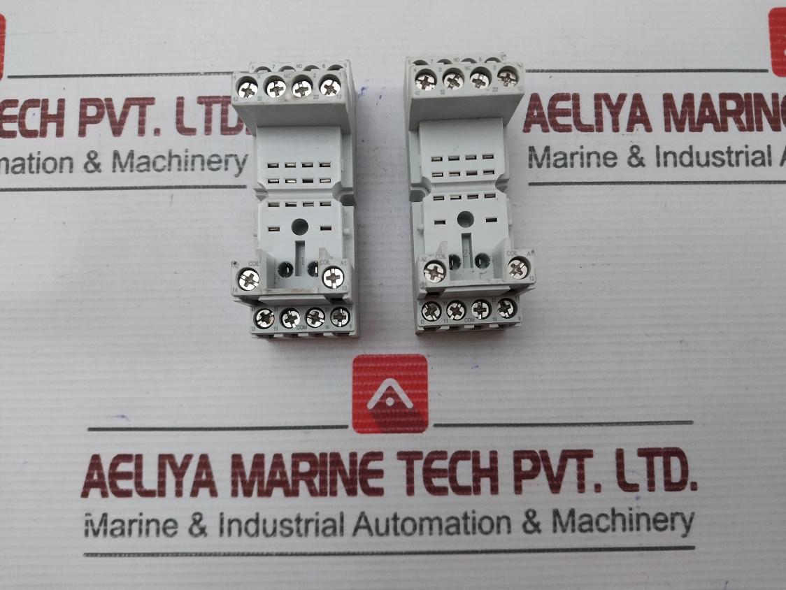 Cr-M4ss Relay Socket 7a 250vac Brand In Abb