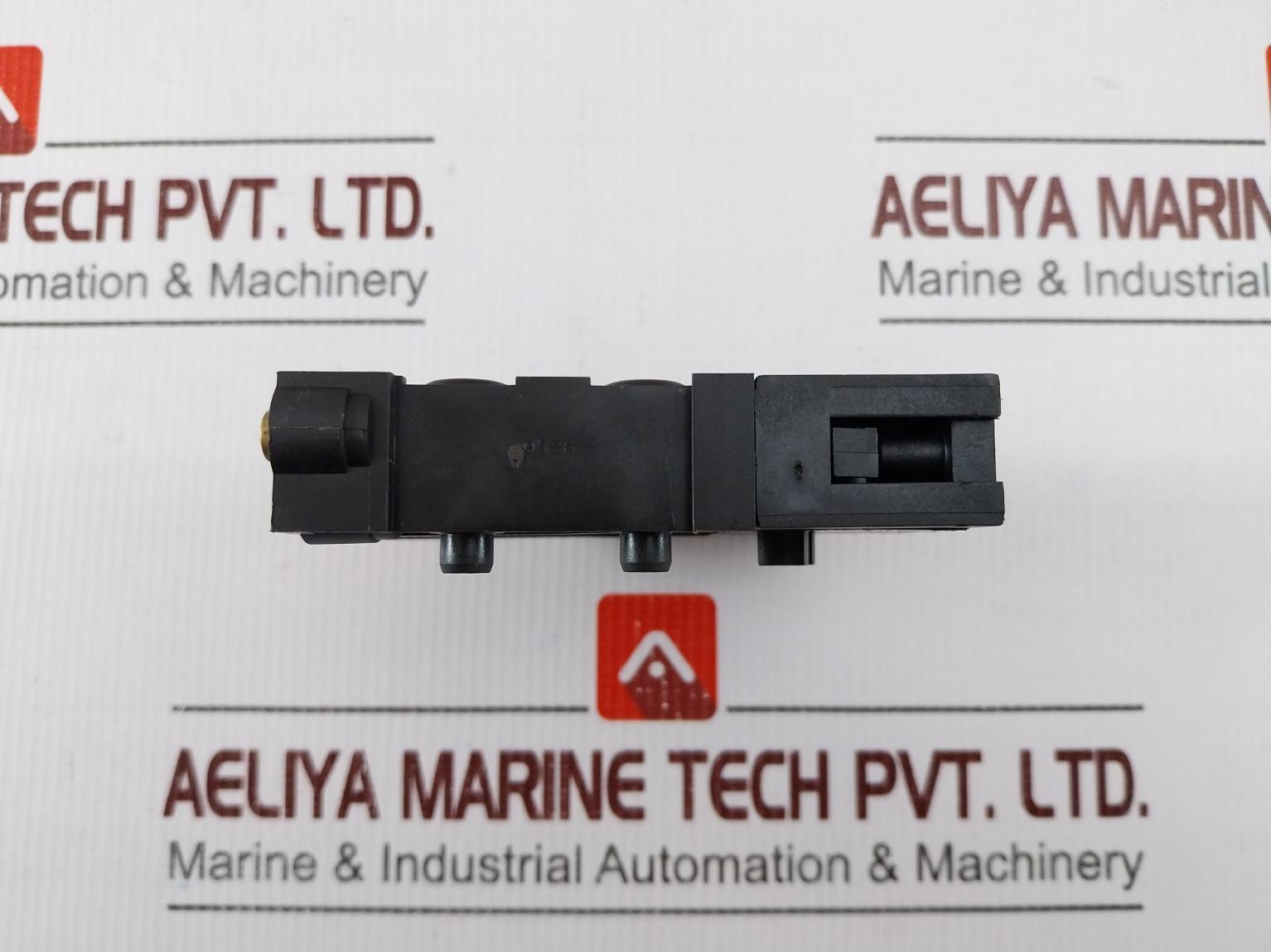 Crouzet 81 513 600 Pneumatic Control Valve Module 24V Dc 1W