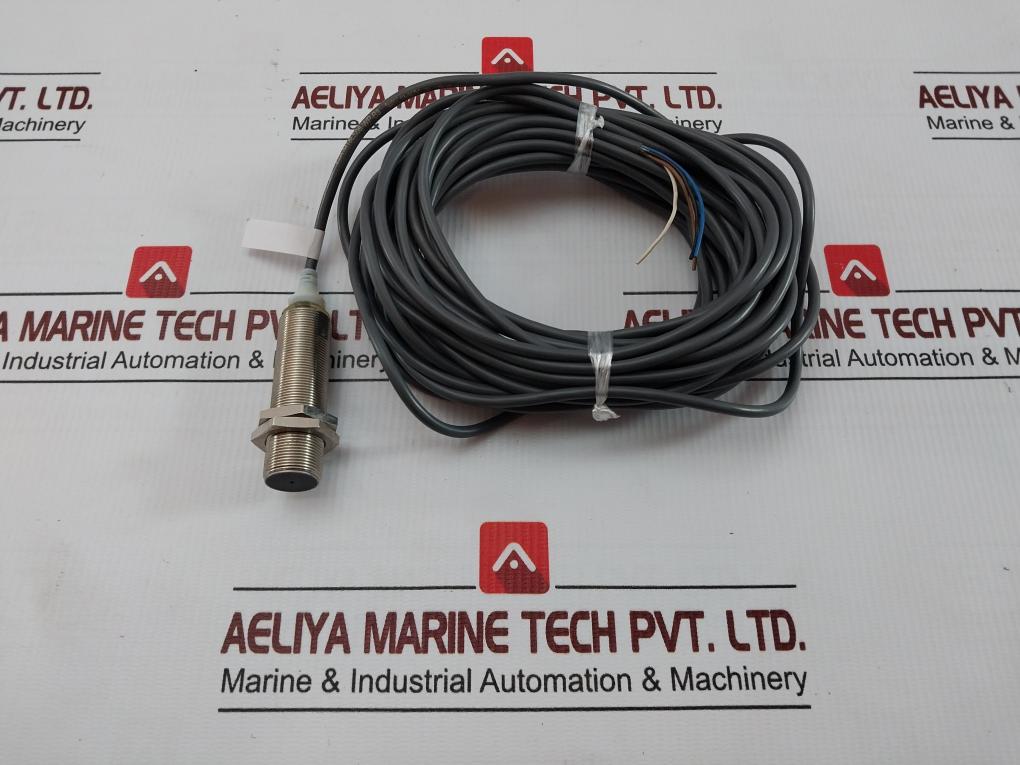Cylindrical Proximity Sensor 10-Meter 12 To 24vdc  E2a-M18ls08-Wp-B3 By Omron - New