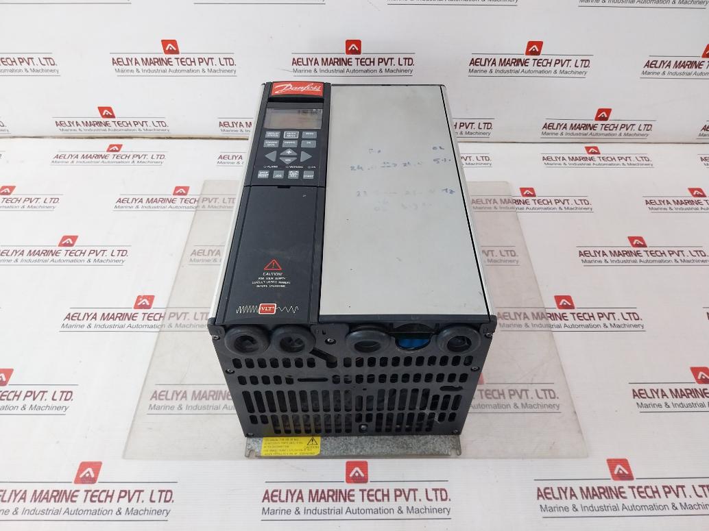 Danfoss Vlt5004Pt2C20Str3Dlf00A00C0 Variable Frequency Drive -24V+ -dc+Dc