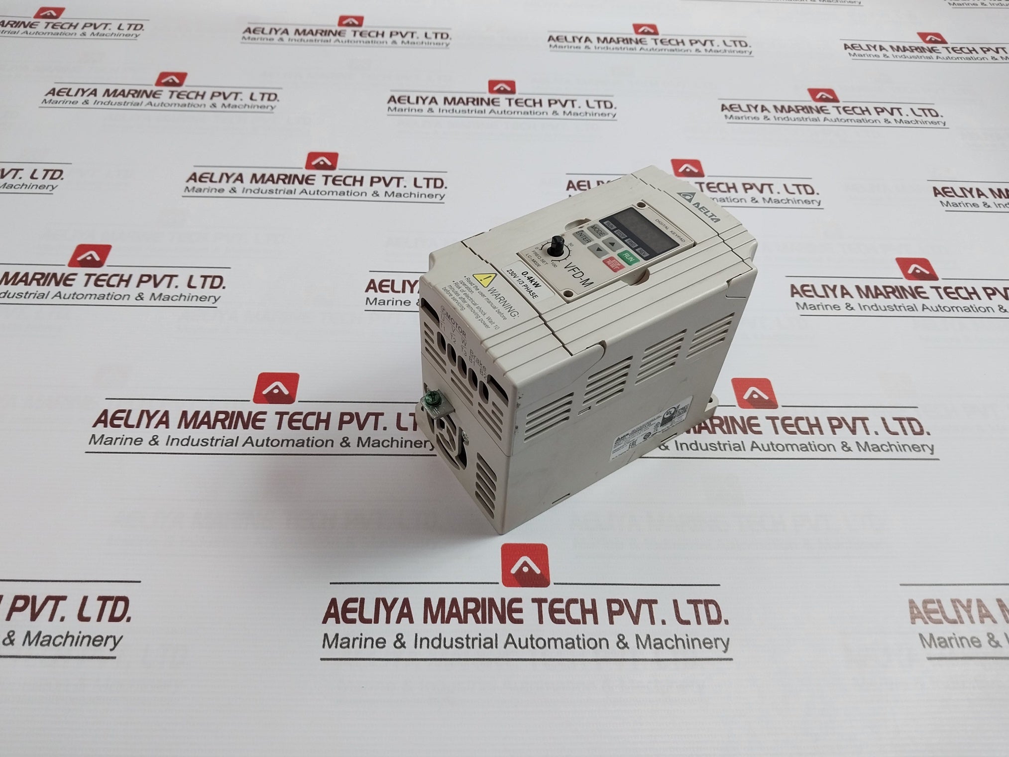 Delta Vfd004M21A-za Inverter Input 1Ph 6.3A/3Ph 3.2A 200-240V 50/60Hz