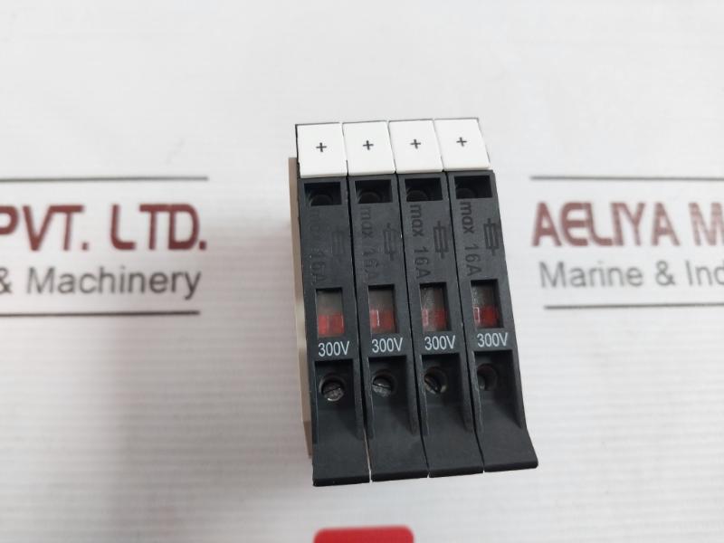 Dinkle Dk4-tf(5X20) Din Rail Terminal Block Screw Connection Iec 60947-7-1 300V