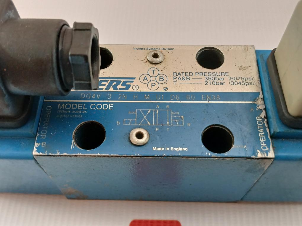 Directional Control Valve Part No. Dg4v 3 2n H M U1 D6 60 En38 Vickers