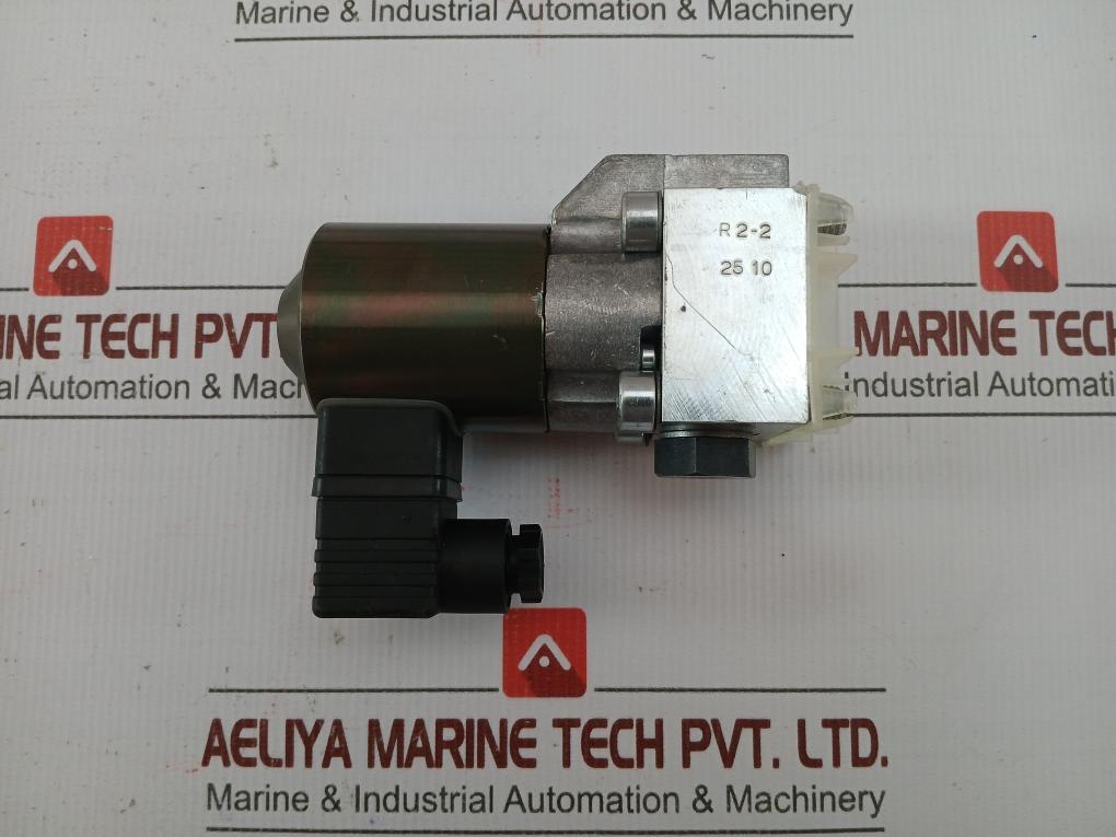 Directional Seated Solenoid Valve 4900 017/4 By Hawe 24v