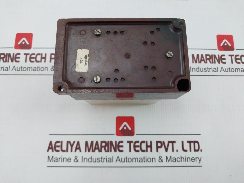 E. Dold &amp; Sohne Zr 712 T Tp 2U Time Delay Relay 4A 220V 0,2-3 Sec