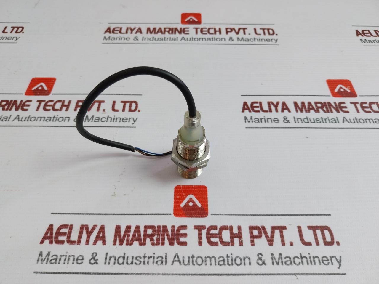 E2b-M18ks08-Wp-B1 10 To 30vdc Brand Omron Proximity Sensor