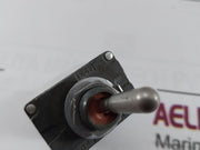 Eaton 81640 Push Button Switch 9A 250Vac