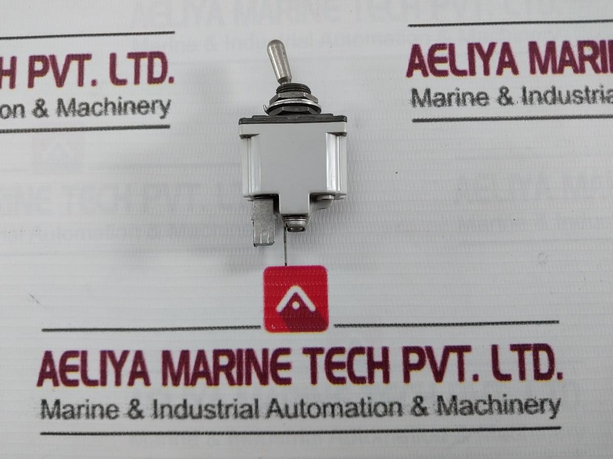 Eaton 81640 Push Button Switch 9A 250Vac