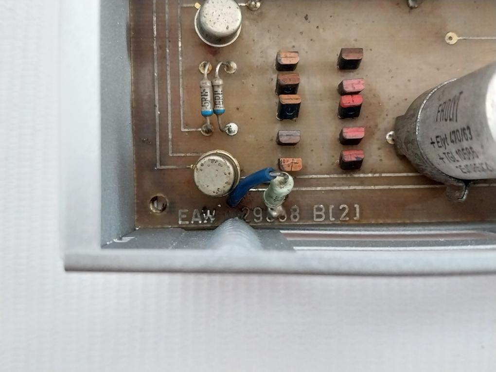 Eaw 929698 B[2]
