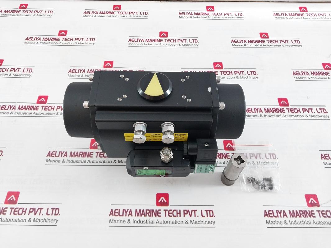 Emerson F89E-009 Sr10 Pneumatic Rack And Pinion Actuator 8.3 Bar (120 Psi) 230V