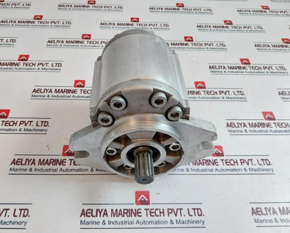 Favelle Favco Ahax-0021-3000 Pump Cooling Oil Gearbox