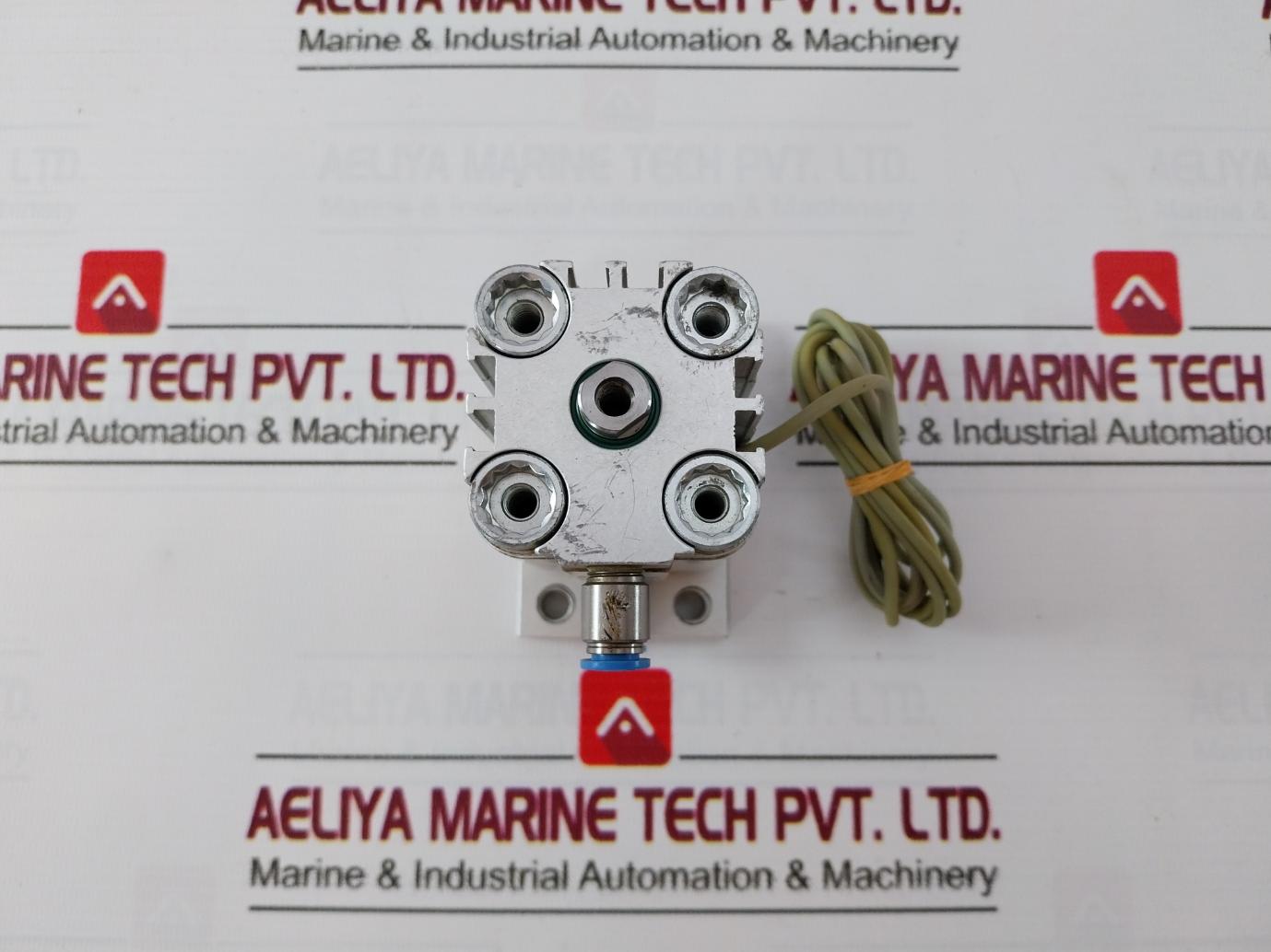 Festo Advu-32-30-p-a 10 Bar Compact Pneumatic Cylinder