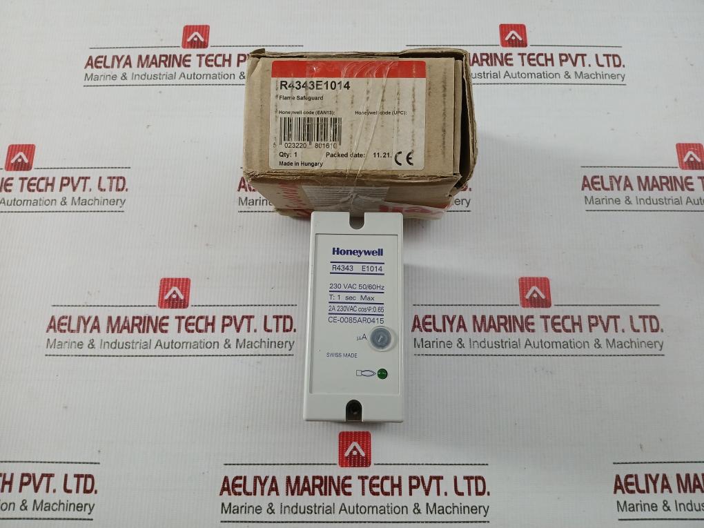 Flame-Detector-Relay-230vac-50-60hz-By-Honeywell-R4343-E1014-1