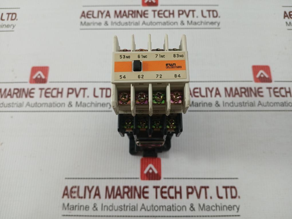 Fuji-Electric-Auxiliary-Contact-Block-24vdc-Sh-4-G-1