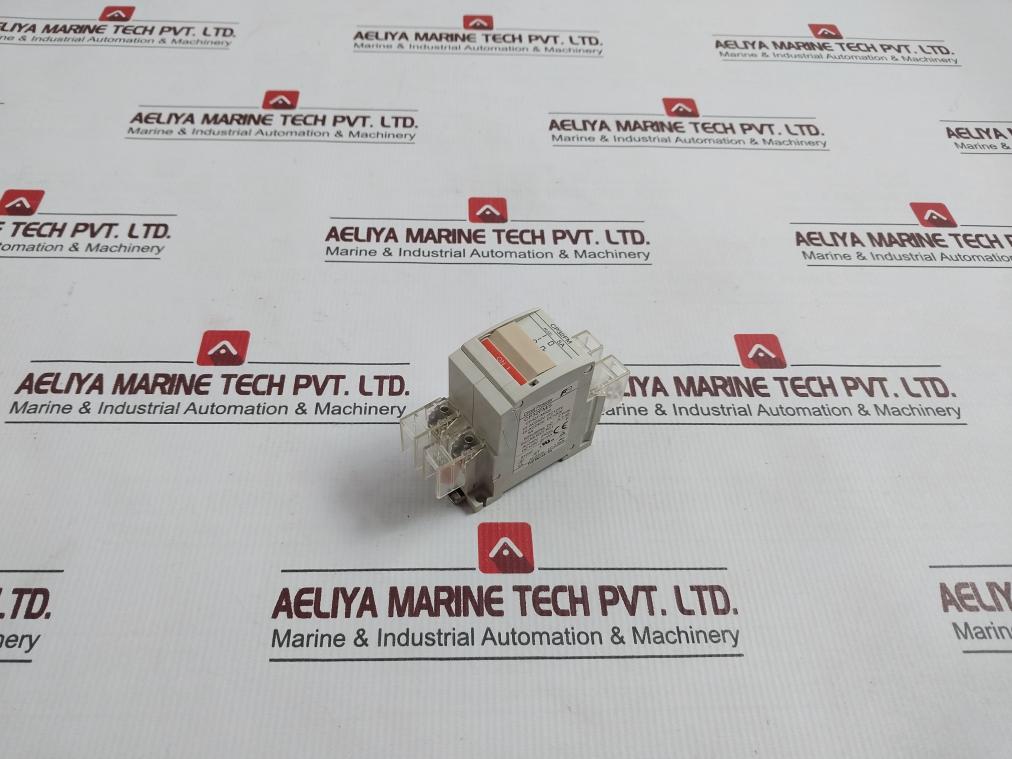 FUJI ELECTRIC CP32FM/5 Circuit Breaker 250V 5A 2-Pole