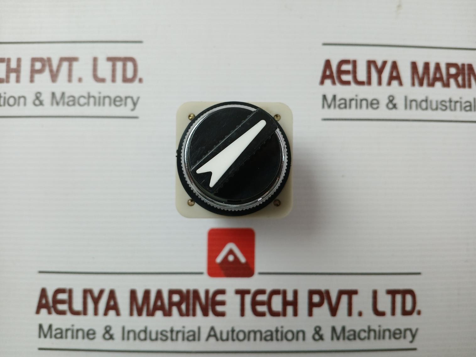 Fuji Electric On Off Command Switch 600v Ah30-P2