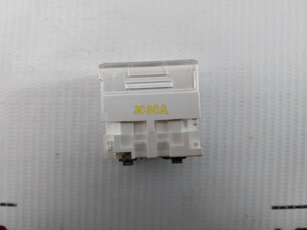 Fuji Electric Pushbutton Ag23-Zae3-W In New