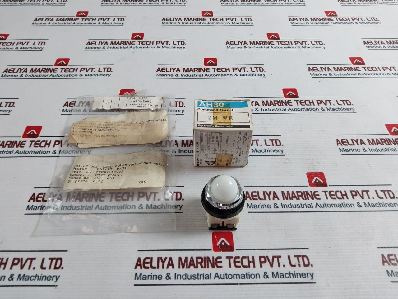 Fuji Electric Ah30-zm E White Command Switch 30V 2W Max.