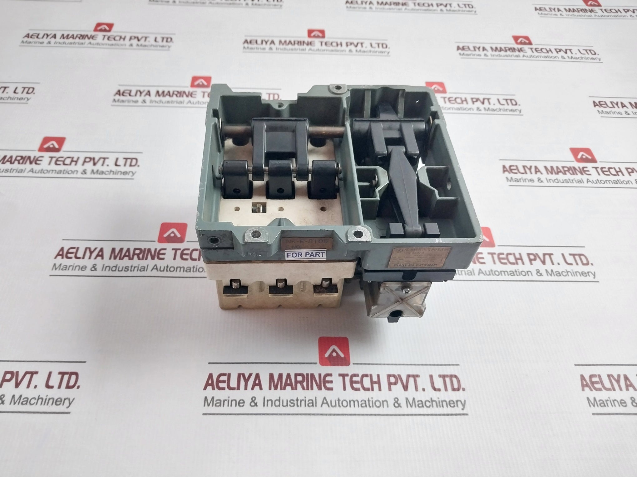 Fuji Electric Src3631-4.4T Magnetic Contactor 220V 440V 550V (Not Working)