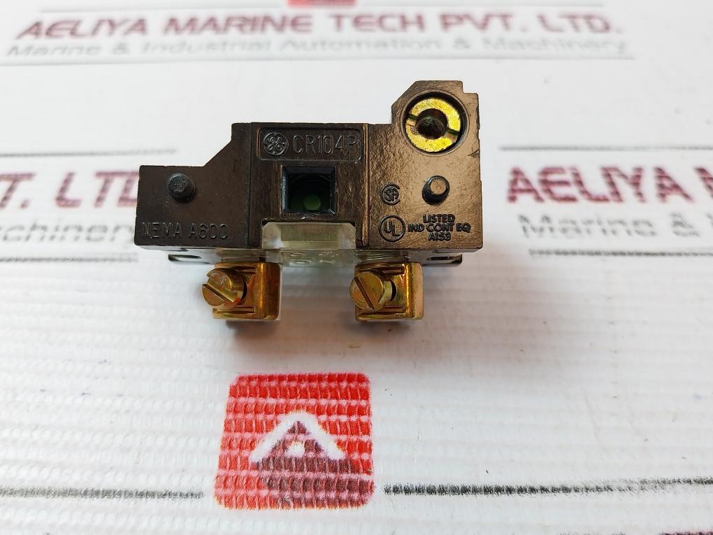 General Electric Cr104P Contact Block New